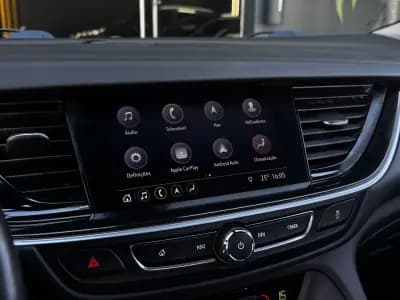 Vendo Opel Insignia Grand Sport 2022 - 17990 EUR, 102300 km - AUTO.MOTO.pt