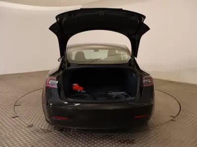 Vendo Tesla Model 3 2020 - 22500 EUR, 151000 km - AUTO.MOTO.pt