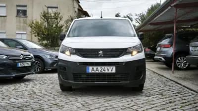 Vendo Peugeot Partner 2020 - 14490 EUR, 110714 km - AUTO.MOTO.pt