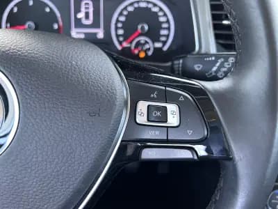 Vendo Volkswagen T-Roc 2021 - 24500 EUR, 122000 km - AUTO.MOTO.pt