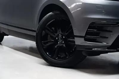 Vendo Land Rover Range Rover Velar 2025 - 55950 EUR, 51000 km - AUTO.MOTO.pt