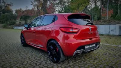 Sell Renault Clio 2014 - 17700 EUR, 146000 km - AUTO.MOTO.pt