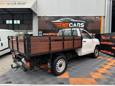Sell Toyota Hilux 2020 - 26900 EUR, 131655 km - AUTO.MOTO.pt