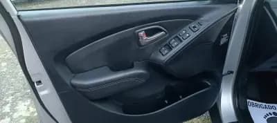 Vendo Hyundai ix35 2011 - 10950 EUR, 149000 km - AUTO.MOTO.pt