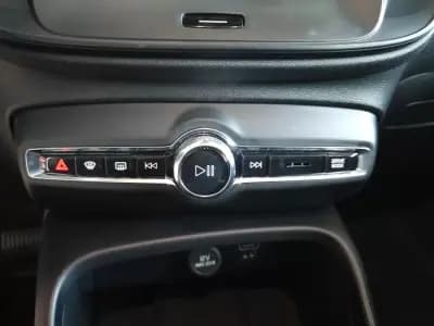 Vendo Volvo XC 40 2023 - 37650 EUR, 24400 km - AUTO.MOTO.pt