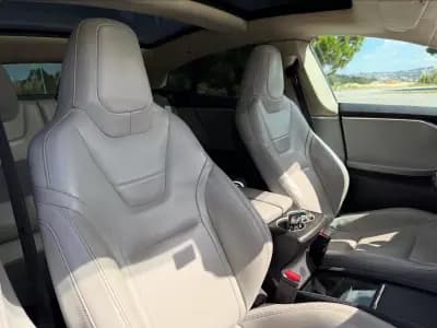 Vendo Tesla Model S 2015 - 27500 EUR, 162000 km - AUTO.MOTO.pt