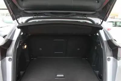 Vendo Peugeot 3008 2018 - 16500 EUR, 205000 km - AUTO.MOTO.pt