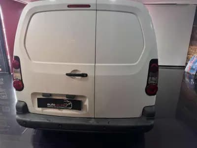 Vendo Citroën Berlingo 2014 - 8450 EUR, 263000 km - AUTO.MOTO.pt