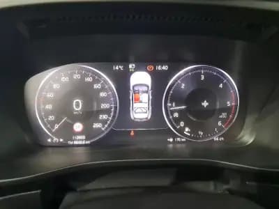 Sell Volvo XC 40 2020 - 26900 EUR, 112869 km - AUTO.MOTO.pt