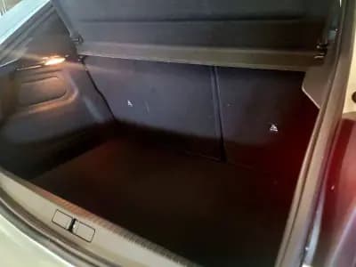 Vendo Peugeot 208 2020 - 21990 EUR, 16868 km - AUTO.MOTO.pt