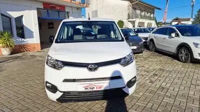 Sell Toyota Proace City Verso 2022 - 22900 EUR, 171567 km - AUTO.MOTO.pt