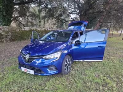 Vendo Renault Clio 2023 - 19990 EUR, 21500 km - AUTO.MOTO.pt