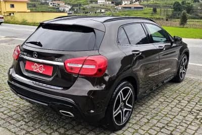 Sell Mercedes-Benz GLA 180 2015 - 21500 EUR, 160000 km - AUTO.MOTO.pt