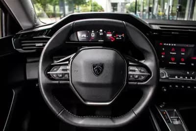 Vendo Peugeot 308 SW 2023 - 21460 EUR, 127430 km - AUTO.MOTO.pt