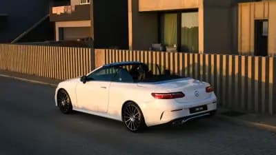 Vendo Mercedes-Benz E 220 2018 - 49000 EUR, 103000 km - AUTO.MOTO.pt