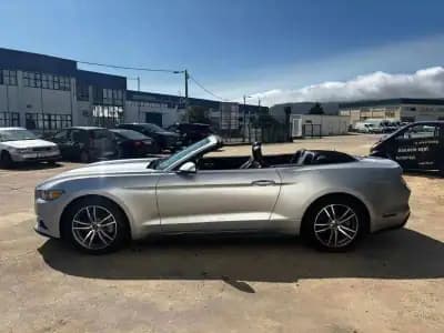 Vendo Ford Mustang 2016 - 42490 EUR, 94773 km - AUTO.MOTO.pt