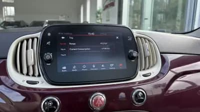 Vendo Fiat 500 2021 - 10999 EUR, 109121 km - AUTO.MOTO.pt