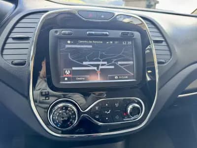 Vendo Renault Captur 2017 - 14500 EUR, 69158 km - AUTO.MOTO.pt