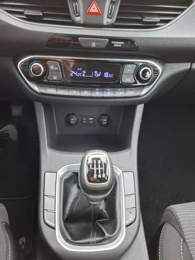 Vendo Hyundai i30 2020 - 13000 EUR, 123500 km - AUTO.MOTO.pt