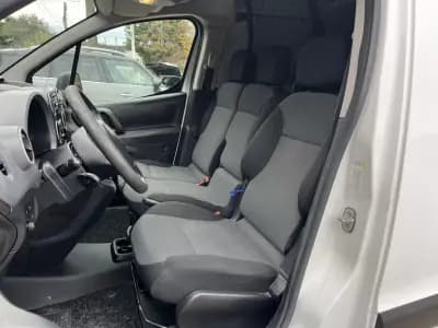 Sell Peugeot Partner 1.6 BlueHdi 3 Lug 2018 - 9800 EUR, 200000 km - AUTO.MOTO.pt