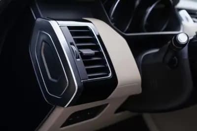 Sell Land Rover Range Rover Sport 2016 - 39900 EUR, 116000 km - AUTO.MOTO.pt