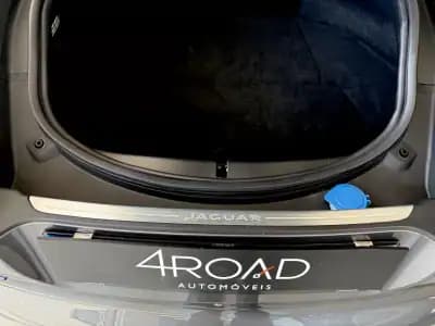 Vendo Jaguar F-Type 2018 - 46000 EUR, 64200 km - AUTO.MOTO.pt