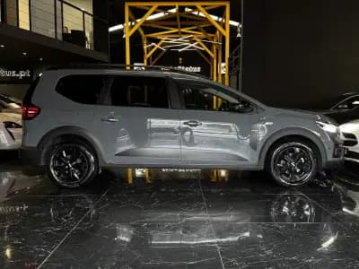 Sell Dacia Jogger 2023 - 17990 EUR, 70650 km - AUTO.MOTO.pt