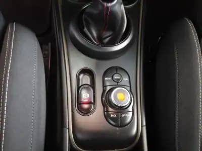 Vendo MINI Countryman 2018 - 19990 EUR, 84000 km - AUTO.MOTO.pt