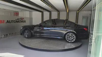 Vendo BMW 740 2019 - 52500 EUR, 149991 km - AUTO.MOTO.pt