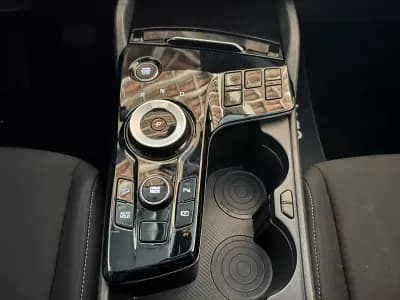 Sell Kia Sportage 2025 - 38900 EUR, 2350 km - AUTO.MOTO.pt