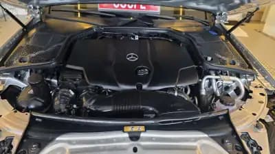 Vendo Mercedes-Benz C 220 2018 - 29900 EUR, 179960 km - AUTO.MOTO.pt