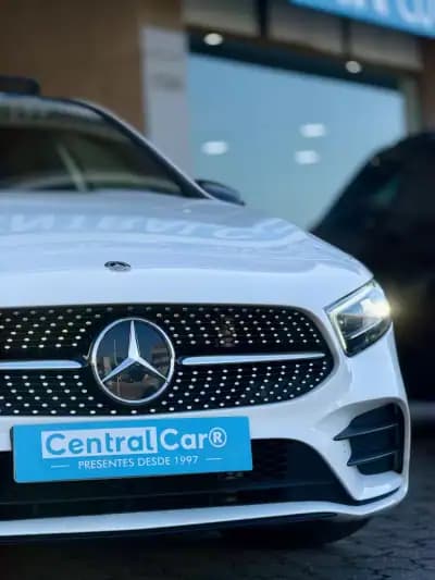 Vendo Mercedes-Benz A 180 Limousine 2020 - 29950 EUR, 97000 km - AUTO.MOTO.pt