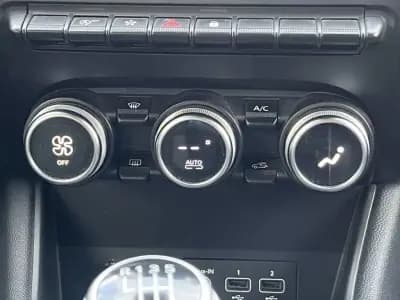 Vendo Renault Captur 2021 - 14950 EUR, 119000 km - AUTO.MOTO.pt