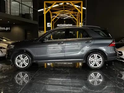 Vendo Mercedes-Benz ML 250 2015 - 27490 EUR, 135500 km - AUTO.MOTO.pt