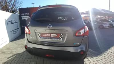Vendo Nissan Qashqai +2 2012 - 6950 EUR, 351033 km - AUTO.MOTO.pt