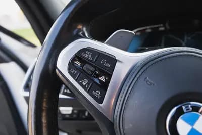 Vendo BMW 320 2020 - 29950 EUR, 171100 km - AUTO.MOTO.pt