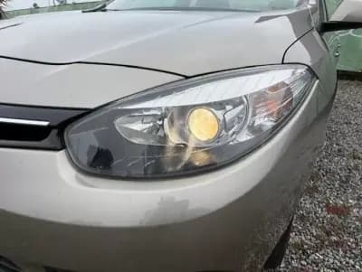 Vendo Renault Fluence 2014 - 10500 EUR, 148000 km - AUTO.MOTO.pt