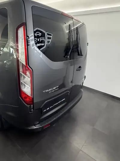Vendo Ford Transit Custom 2022 - 34000 EUR, 140000 km - AUTO.MOTO.pt