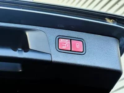 Sell Mercedes-Benz E 300 2021 - 33950 EUR, 148000 km - AUTO.MOTO.pt