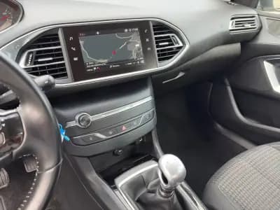 Vendo Peugeot 308 SW 2017 - 10900 EUR, 176200 km - AUTO.MOTO.pt