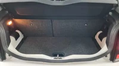 Vendo Volkswagen Up! 2016 - 8990 EUR, 150000 km - AUTO.MOTO.pt