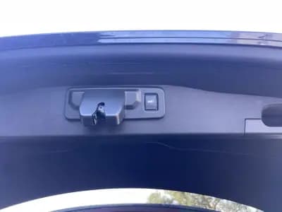 Vendo Renault Austral 2023 - 31000 EUR, 11000 km - AUTO.MOTO.pt