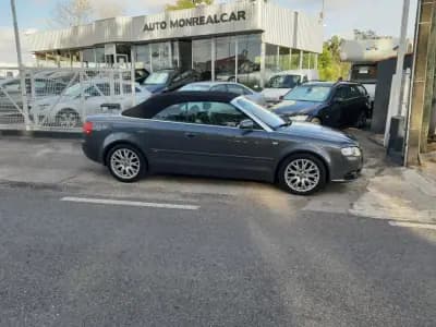 Vendo Audi A4 Cabrio 2014 - 10900 EUR, 193145 km - AUTO.MOTO.pt