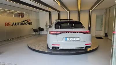 Sell Porsche Panamera Sport Turismo 2024 - 119900 EUR, 45564 km - AUTO.MOTO.pt