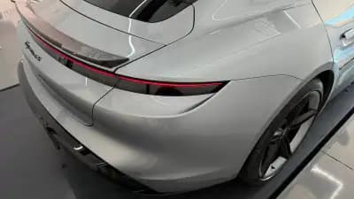 Vendo Porsche Taycan 2020 - 72000 EUR, 96306 km - AUTO.MOTO.pt