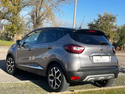 Vendo Renault Captur 2019 - 16990 EUR, 90898 km - AUTO.MOTO.pt