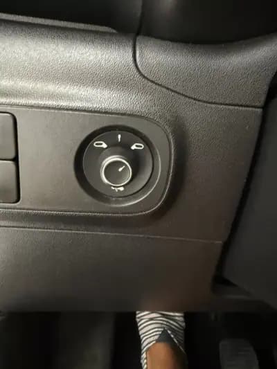 Sell Citroën C3 2022 - 11750 EUR, 84678 km - AUTO.MOTO.pt