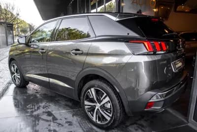 Vendo Peugeot 3008 2019 - 17850 EUR, 63281 km - AUTO.MOTO.pt