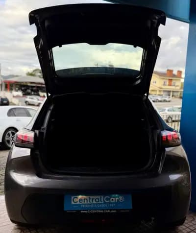 Vendo Peugeot 208 2020 - 13950 EUR, 98000 km - AUTO.MOTO.pt