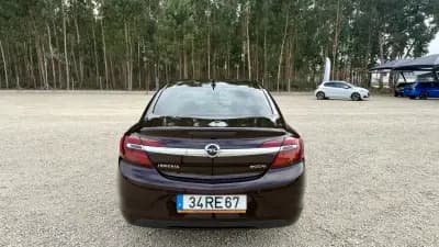 Vendo Opel Insignia 2016 - 13500 EUR, 164000 km - AUTO.MOTO.pt